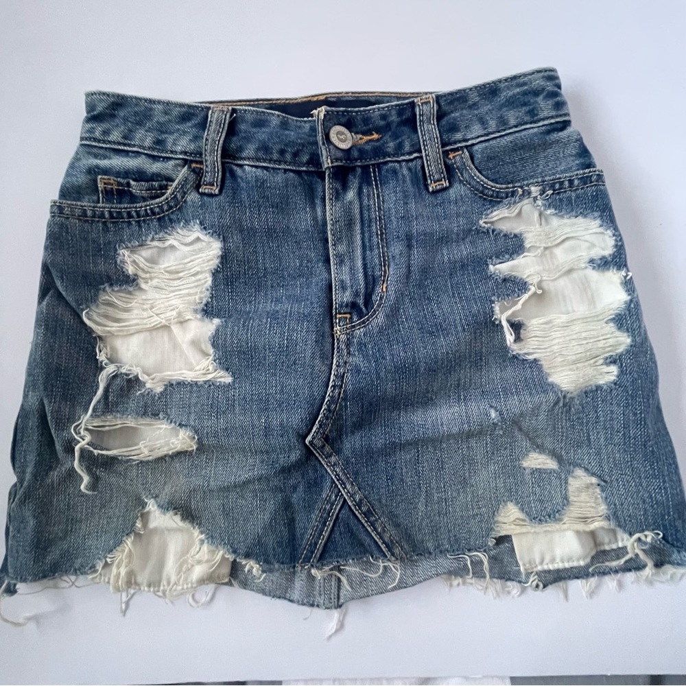 Hollister🌸 womans high waisted distressed jean mini skirt size 00R waist 23